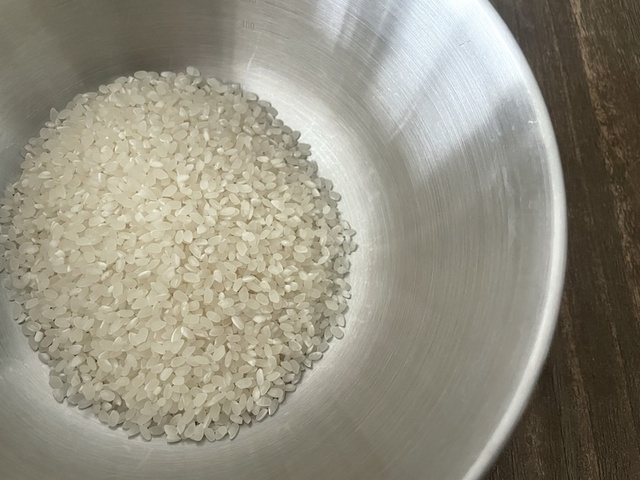 やさしく・かるく お米を洗う